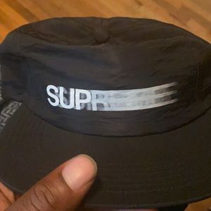 Supreme cap
